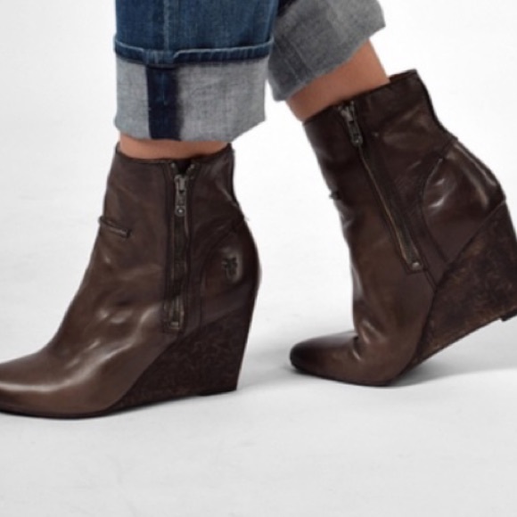 short wedge boots